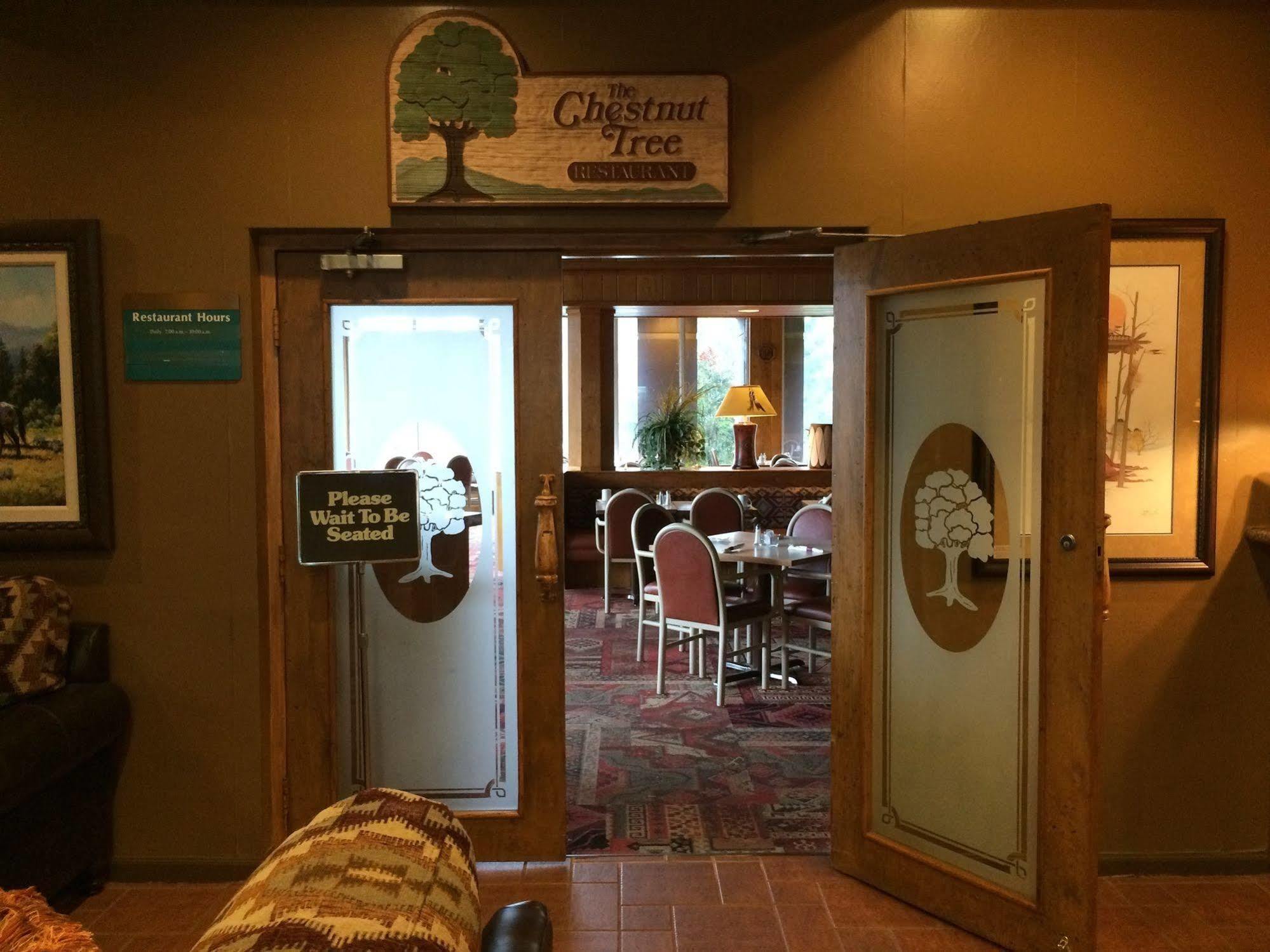 Chestnut Tree Inn - Cherokee Exterior foto